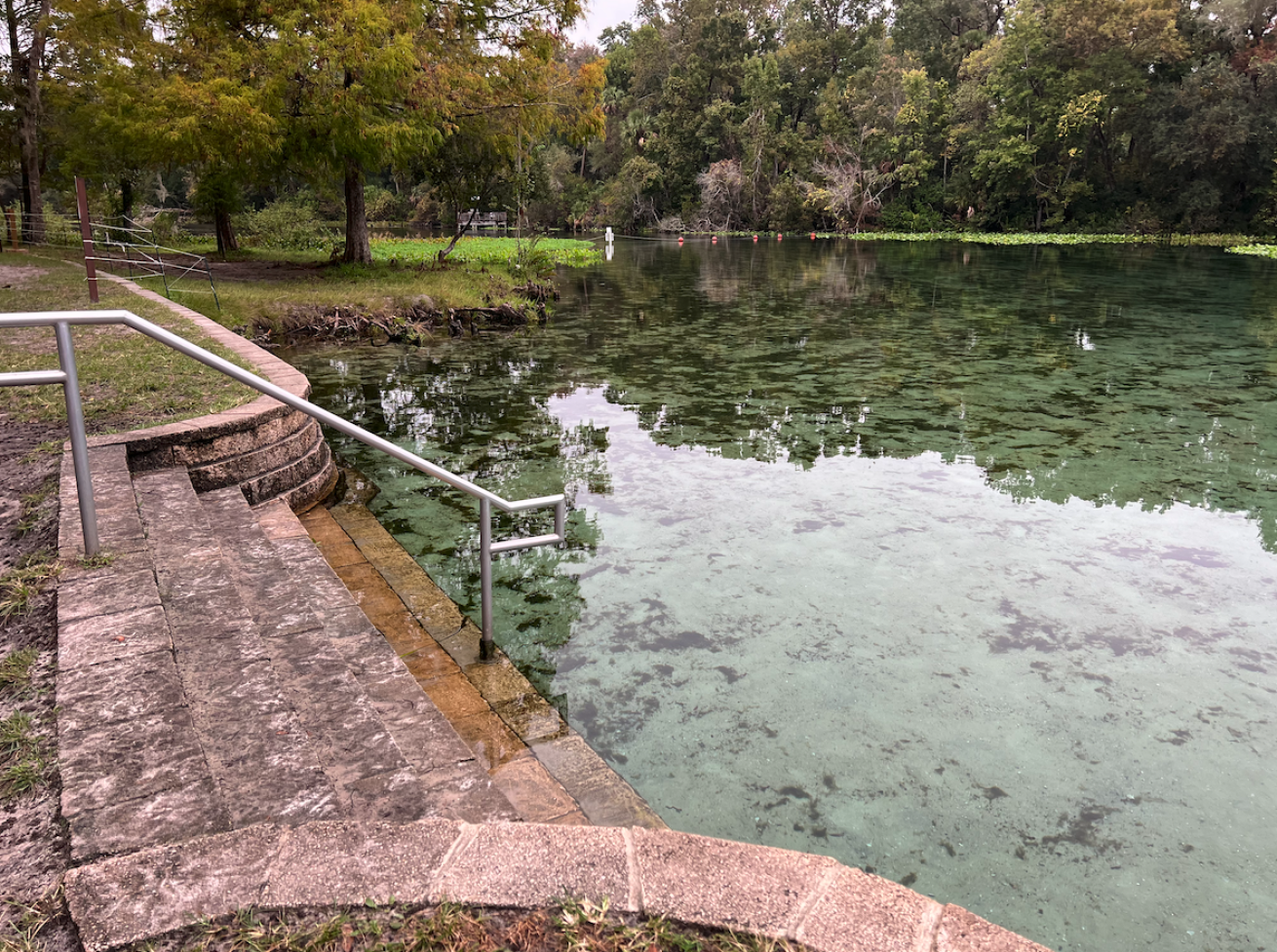 Entering and exiting at Alexander Springs